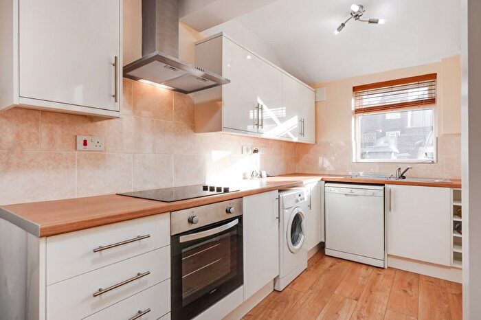 2 Bedroom Terraced House To Rent In Prospect Terrace, Chesterfield, S40