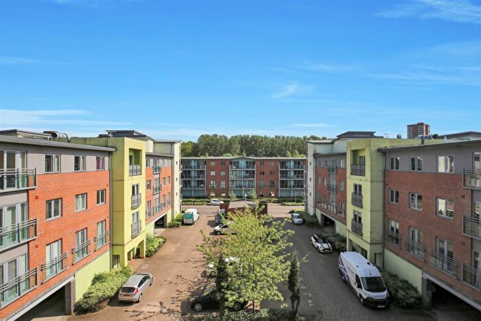 2 Bedroom Flat To Rent In Colombo Square, Worsdell Drive, Ochre Yards, Gateshead, NE8