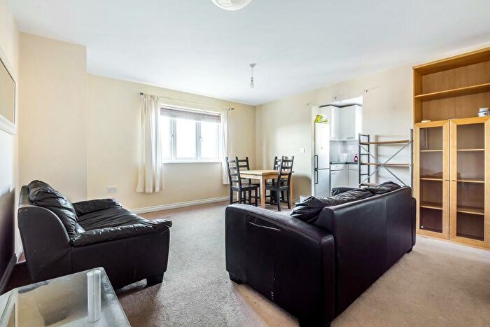 2 Bedroom Apartment To Rent In Reliance Way, East Oxford, OX4