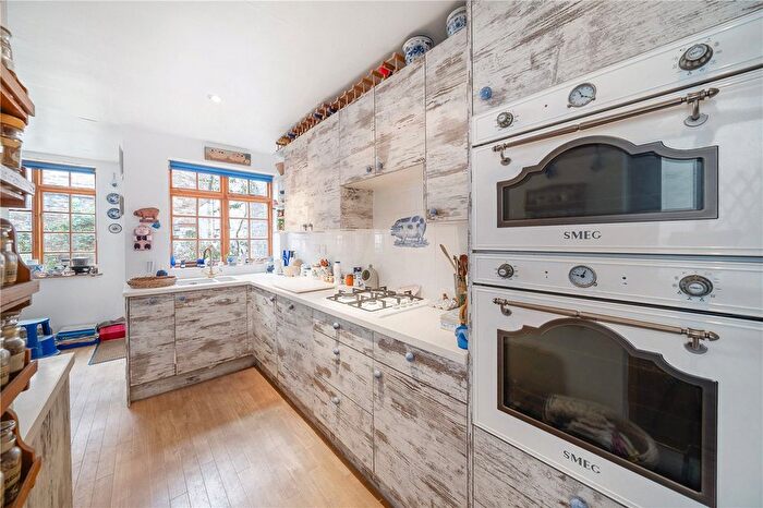 3 Bedroom Terraced House For Sale In Hillgate Street, Kensington, London, W8