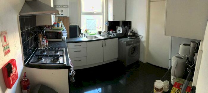 5 Bedroom Terraced House To Rent In Furness Road, Fallowfield, M14