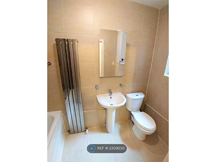 1 Bedroom Flat To Rent In Gillott Road, Birmingham, B16