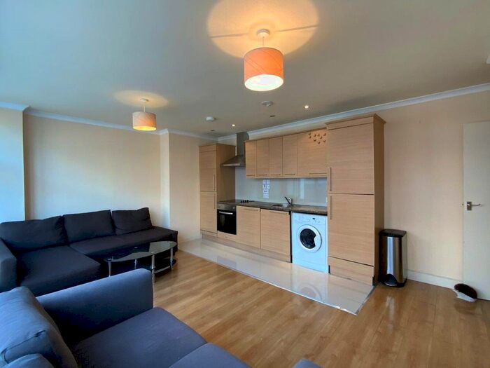 1 Bedroom Flat To Rent In King Street, Hammersmith, W6