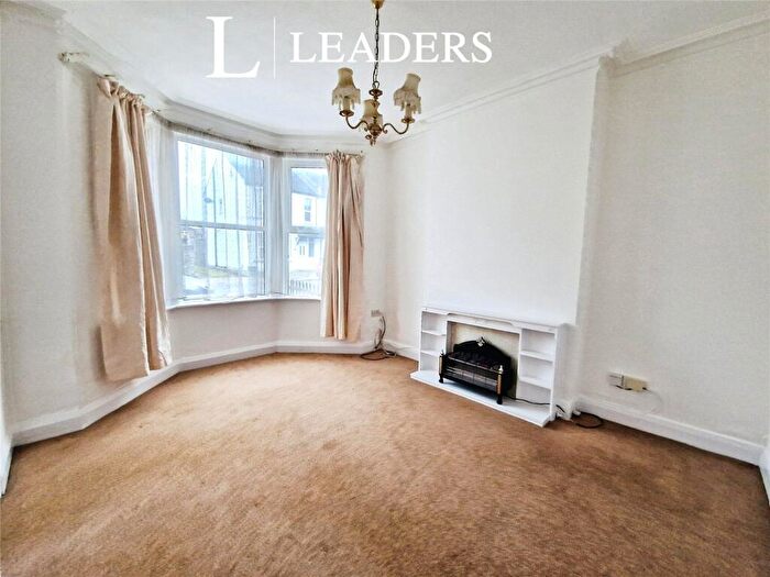 2 Bedroom Semi-Detached House To Rent In St. Marys Road, Southend-on-Sea, SS2