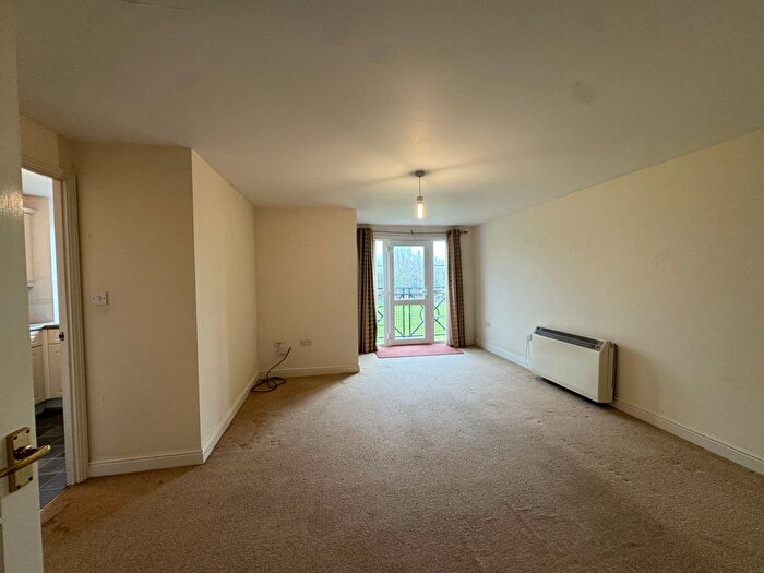 2 Bedroom Flat To Rent In Ashford, TN24