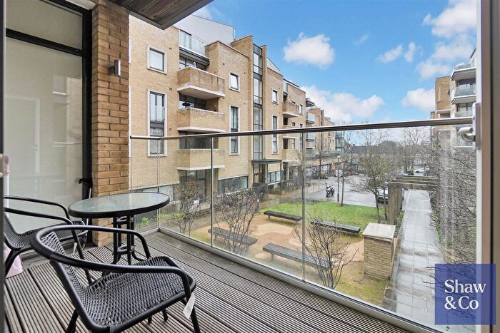 1 Bedroom Flat For Sale In Frazer Nash Close, Isleworth, TW7