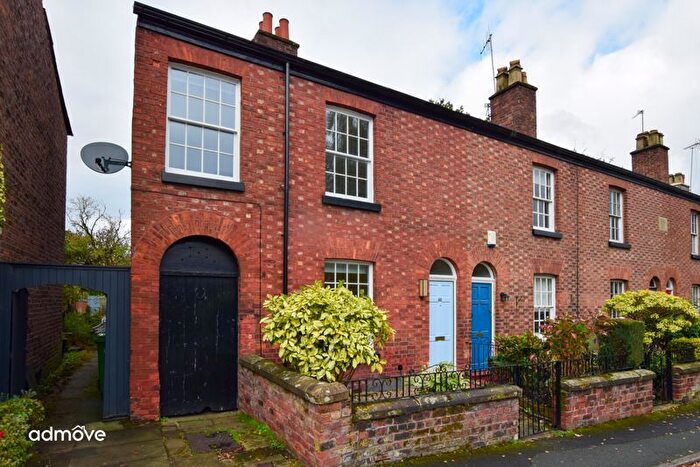 3 Bedroom End Of Terrace House To Rent In New Street, Altrincham, WA14
