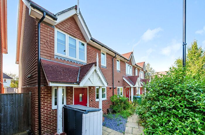 2 Bedroom Terraced House For Sale In Owl Close, Billingshurst, RH14
