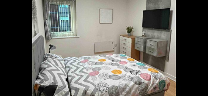 1 Bedroom Flat To Rent In Hudson Court, Broadway, Salford, Lancashire, M50