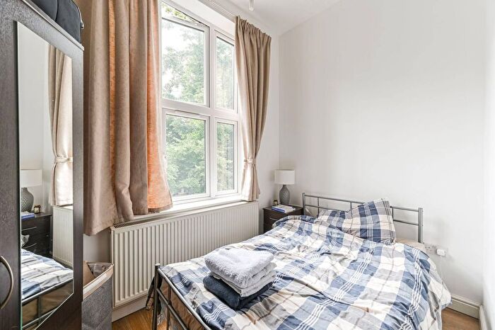 Studio To Rent In Cromwell Road, London, Kensington, London, SW5
