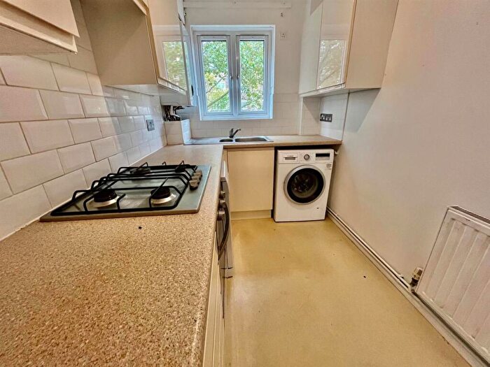 2 Bedroom Flat To Rent In Benson Court, Junction Road, London, N19