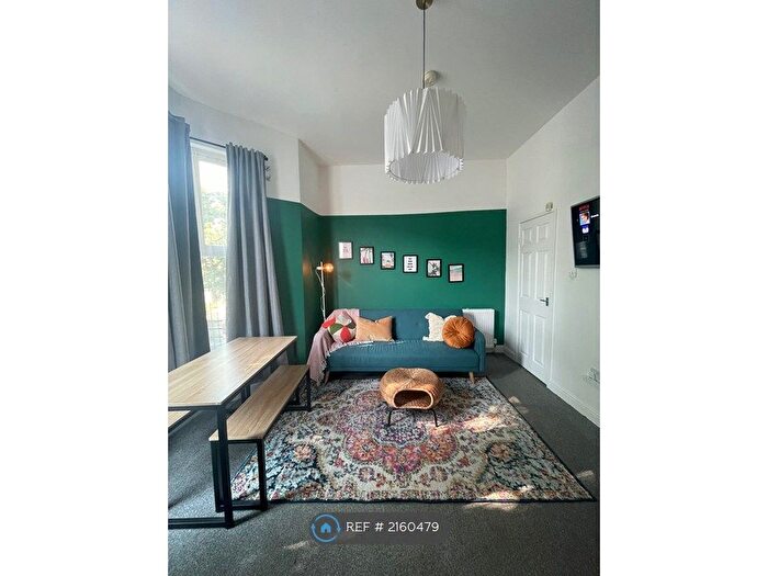 2 Bedroom Flat To Rent In Hartington Road, Toxteth, Liverpool, L8