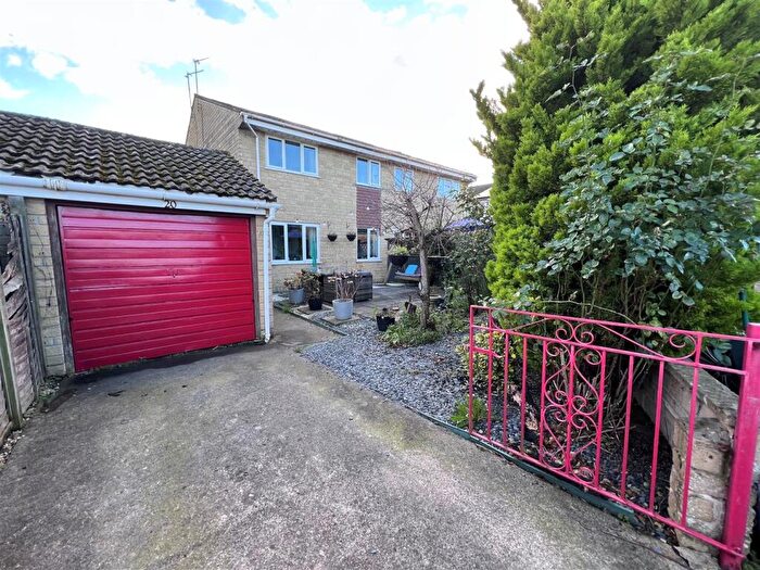 2 Bedroom House For Sale In Fairybridge Walk, Gillingham, SP8