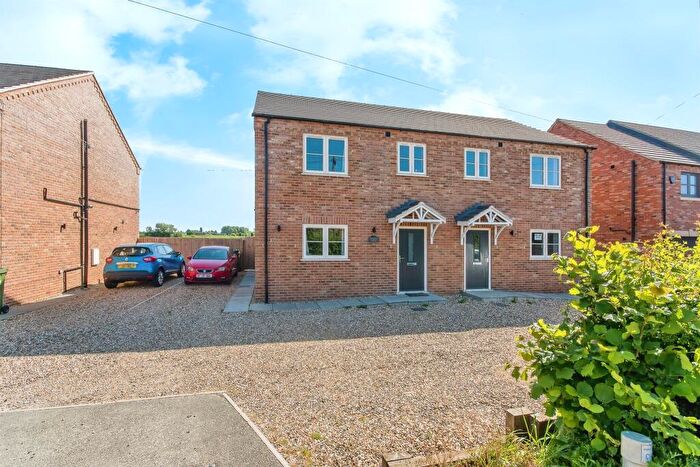 3 Bedroom Semi-Detached House For Sale In Gull Road, Guyhirn, Wisbech, PE13