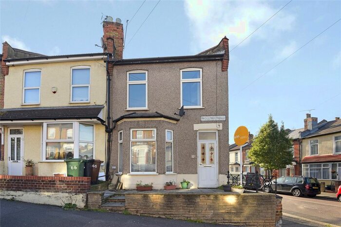 2 Bedroom End Of Terrace House To Rent In Pasquier Road, Walthamstow, London, E17