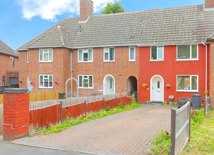 3 Bedroom Town House For Sale In Gooding Avenue, Leicester, LE3