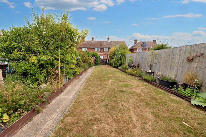3 Bedroom Terraced House For Sale In Bellfield Avenue, Colchester, CO7