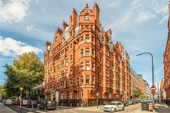 4 Bedroom Flat To Rent In Torrington Place, Fitzrovia Amp; Covent Garden, WC1E