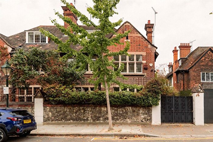 8 Bedroom Terraced House For Sale In Upper Cheyne Row, London, SW3