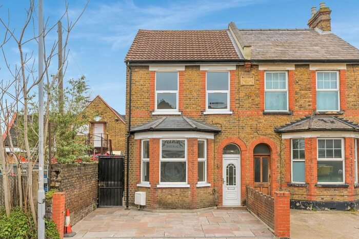 3 Bedroom Semi-Detached House To Rent In Hawks Road, Kingston Upon Thames, KT1