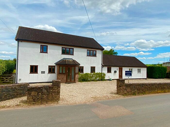 5 Bedroom Detached House For Sale In Westleigh, Tiverton, EX16