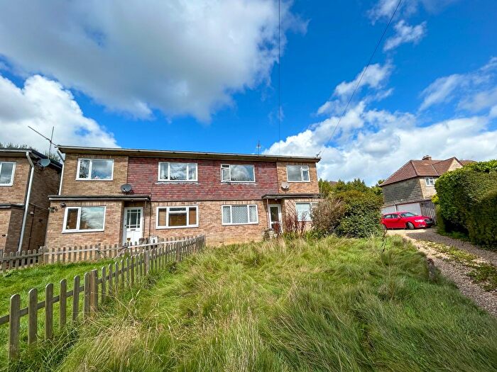 2 Bedroom Maisonette To Rent In Swaylands Avenue, Crowborough, TN6