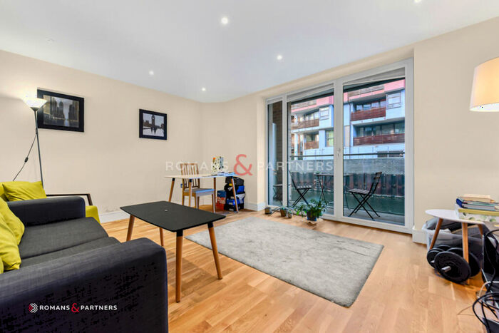 3 Bedroom Apartment To Rent In Elite House, Limehouse, E14