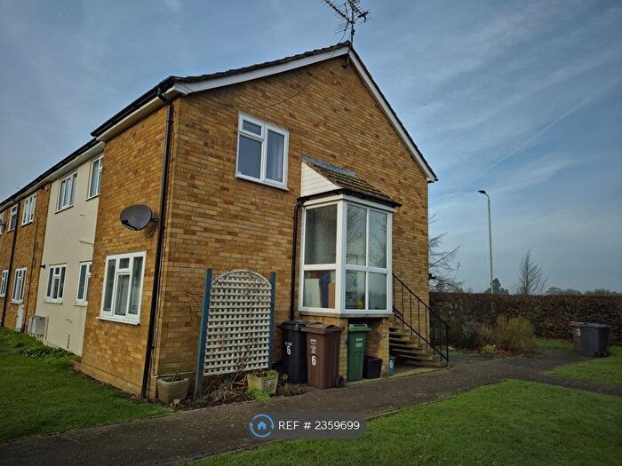 2 Bedroom Maisonette To Rent In Ryecroft Court, St. Albans, AL4