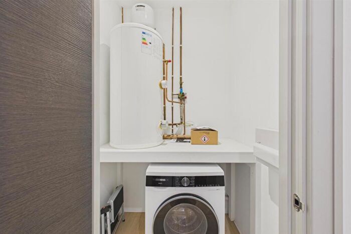 2 Bedroom Apartment To Rent In Imperial Drive, Harrow, HA2