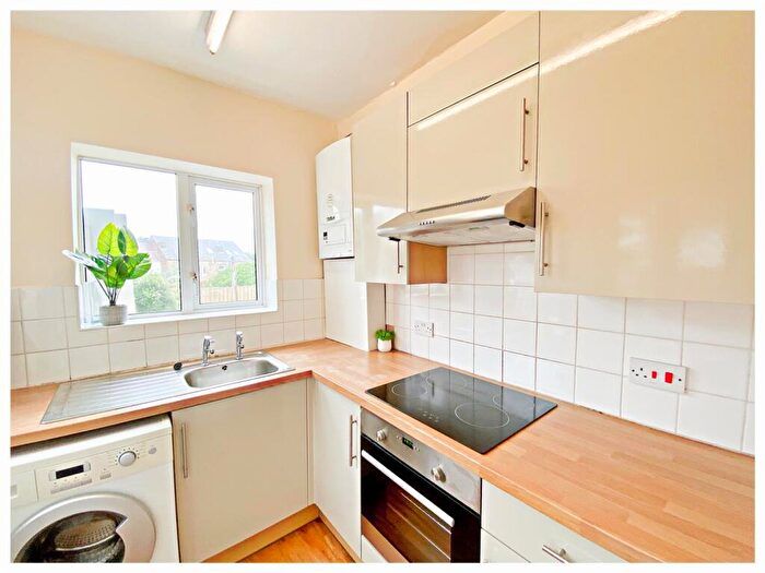 4 Bedroom Terraced House To Rent In Clementson Road, Crookes, S10
