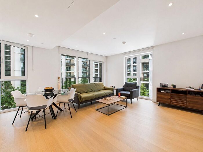 2 Bedroom Flat To Rent In Fountain Park Way, London, W12