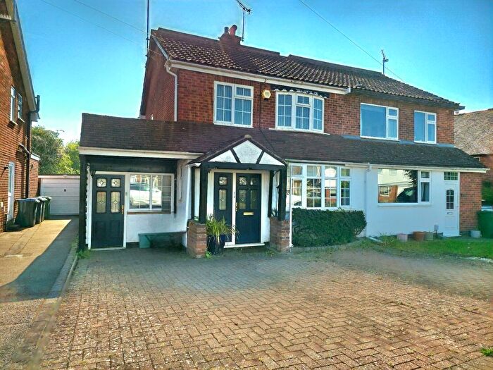 4 Bedroom Semi-Detached House For Sale In Grange Avenue, Kenilworth, Warwickshire, CV8