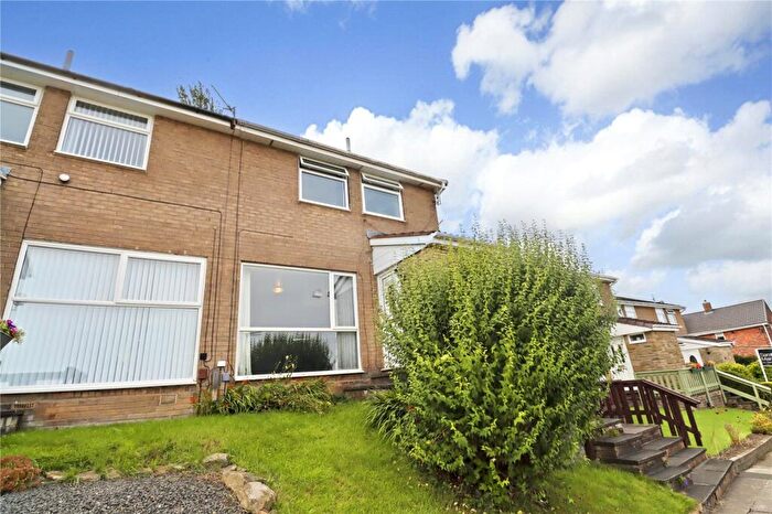 3 Bedroom Semi-Detached House For Sale In Abbots Way, Whickham, NE16