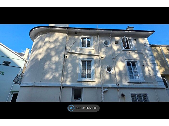 2 Bedroom Flat To Rent In Park Hill Road, Torquay, TQ1