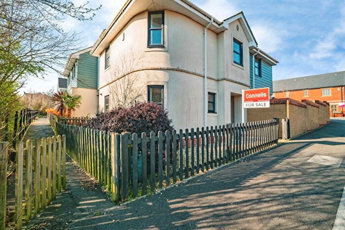 3 Bedroom End Of Terrace House For Sale In Sedge Place, Weymouth, DT3