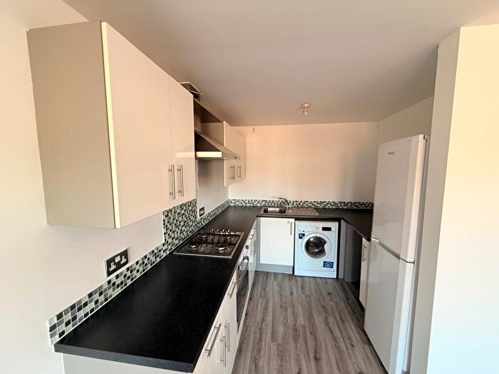 2 Bedroom Apartment To Rent In Fore Hamlet, Ipswich, IP3