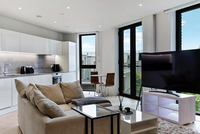 Apartment For Sale In Cutter House, Royal Wharf, E16