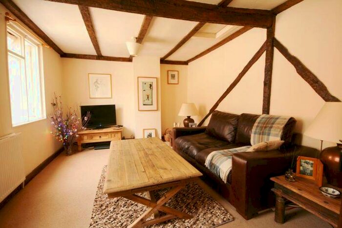 1 Bedroom Flat To Rent In Red Lion Street, Chesham, HP5