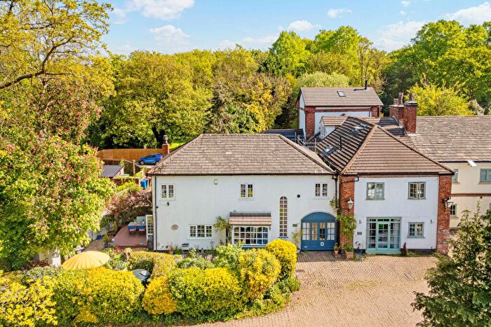 3 Bedroom Coach House For Sale In Old Hall Mill Lane, Atherton, M46