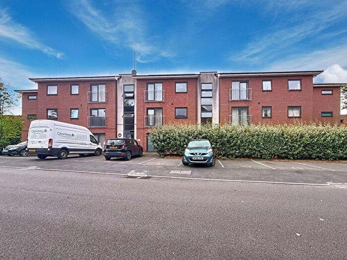 2 Bedroom Flat To Rent In Penstock Drive, Stoke-On-Trent Hanley, ST4