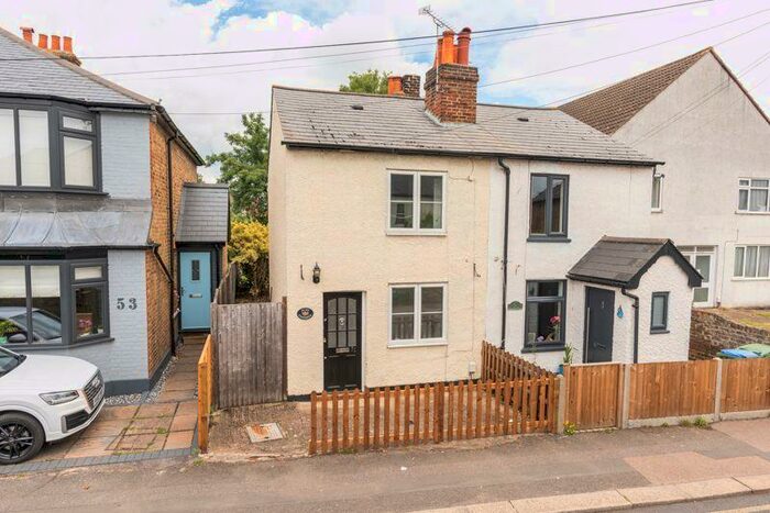 2 Bedroom Semi-Detached House To Rent In Queens Road, Hersham, KT12