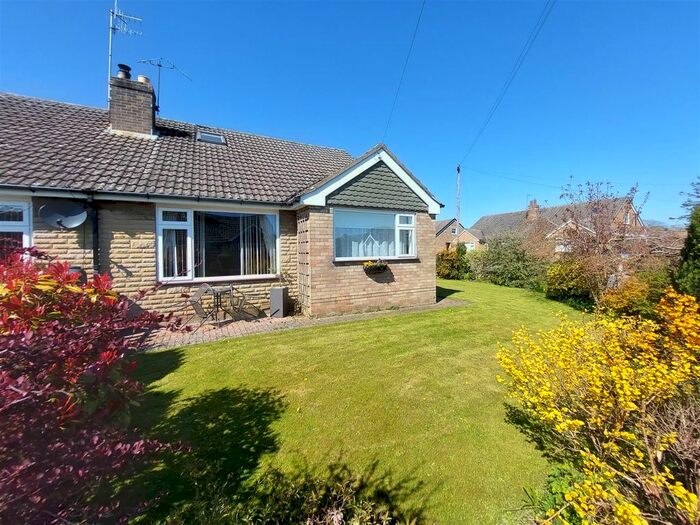 3 Bedroom Semi-Detached Bungalow For Sale In Candler Avenue, West Ayton, Scarborough, YO13