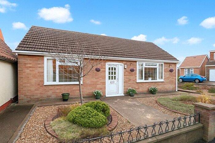 2 Bedroom Bungalow For Sale In Spalding Road, Bourne, Lincolnshire, PE10