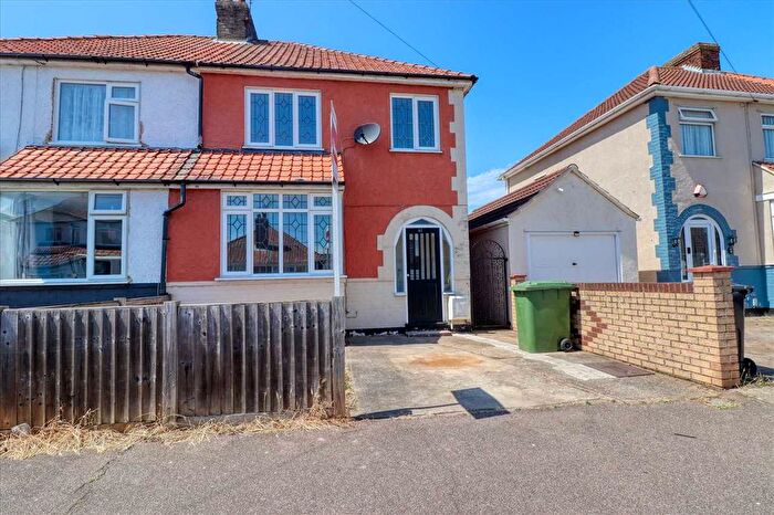 3 Bedroom Semi-Detached House For Sale In Melbourne Road, Clacton On Sea, CO15