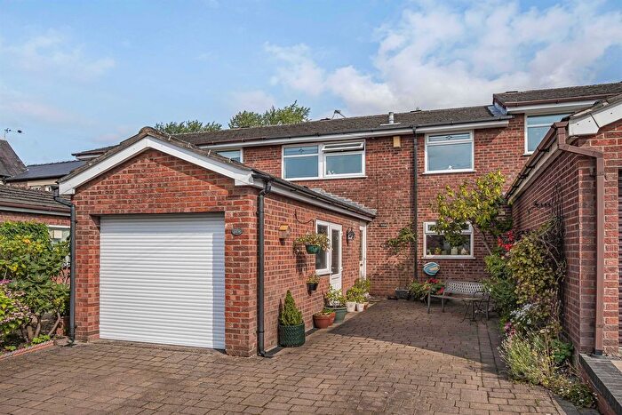 3 Bedroom Terraced House For Sale In Weaste Lane, Thelwall, Warrington, WA4