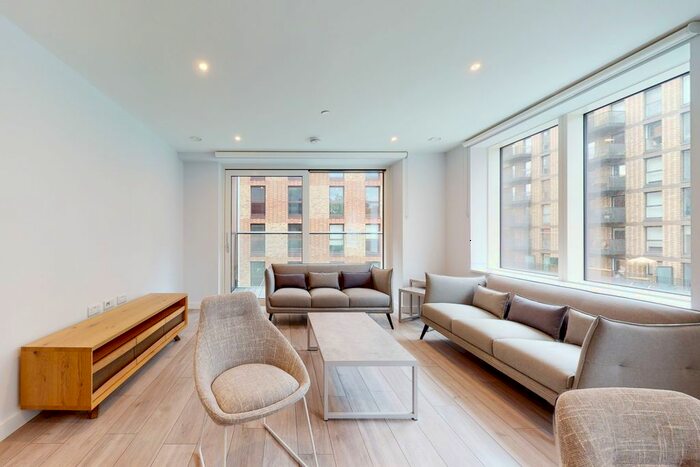 2 Bedroom Flat To Rent In Park Central East, London, SE17