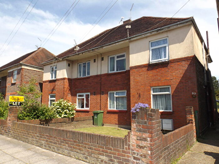 2 Bedroom Flat To Rent In Aylen Road, Copnor, PO3