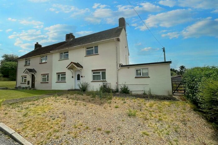 3 Bedroom Semi-Detached House For Sale In Porton, SP4