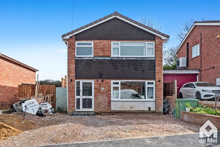 3 Bedroom Detached House For Sale In Wessex Drive, Cheltenham, GL52