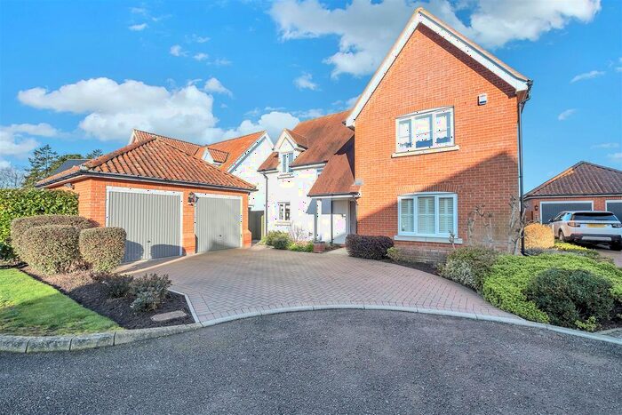 4 Bedroom Detached House For Sale In Shrubbery Close, Hessett, Bury St. Edmunds, IP30